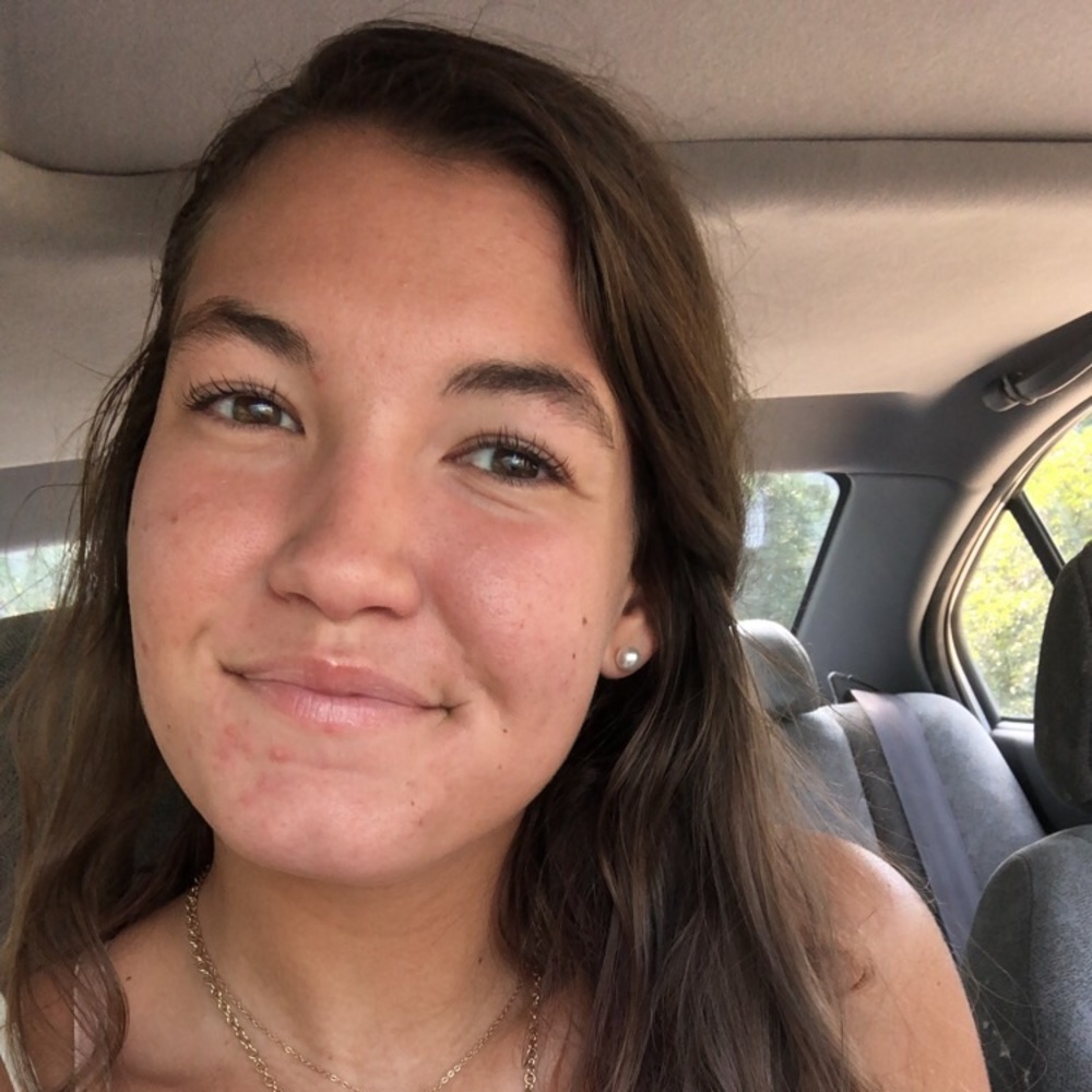 Meet your Posher, Katelyn